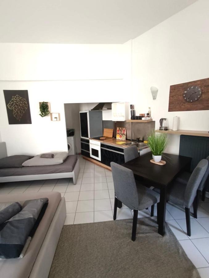 Stylish Apartment With Wifi, Near University& Augsburg Messe المظهر الخارجي الصورة